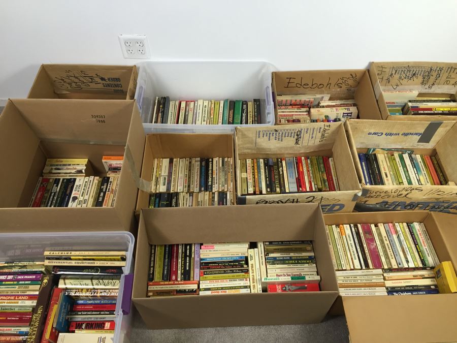 HUGE Lot Of Paperback Novels Books Mostly Fiction [Photo 4]
