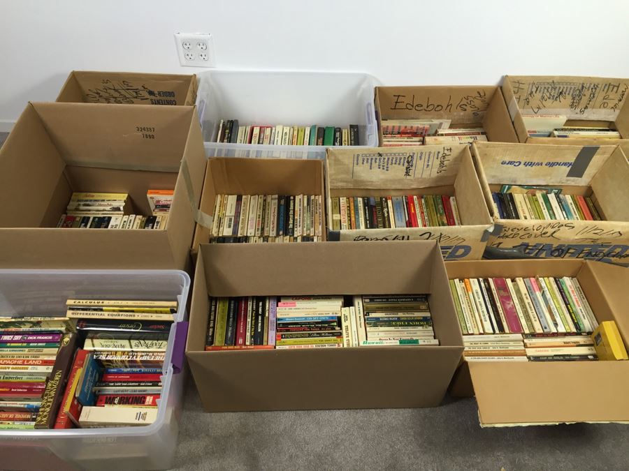 HUGE Lot Of Paperback Novels Books Mostly Fiction [Photo 1]