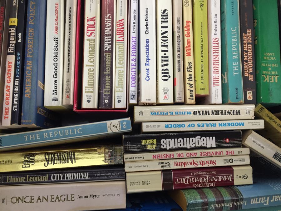 HUGE Lot Of Paperback Novels Books Mostly Fiction [Photo 21]