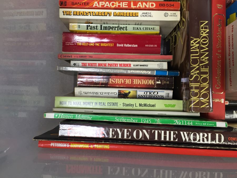 HUGE Lot Of Paperback Novels Books Mostly Fiction [Photo 8]