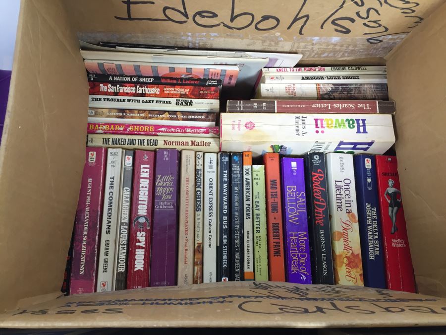 HUGE Lot Of Paperback Novels Books Mostly Fiction [Photo 2]