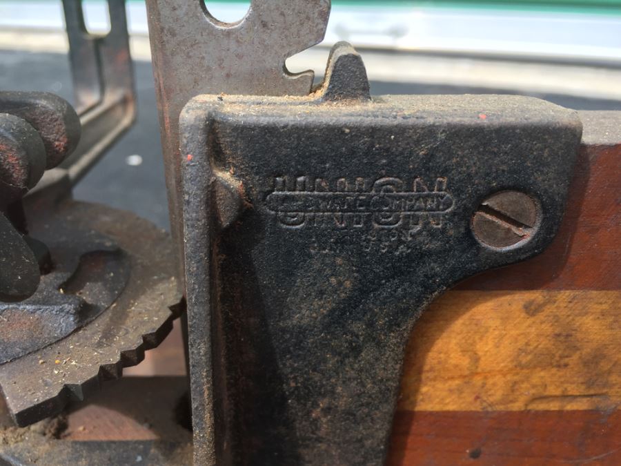 Vintage Union Hardware 45 Degree Perfection Miter Box Made In U.S.A. [Photo 5]