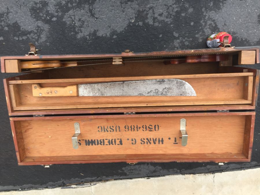 Toolbox For Storing Saws With Two Saws And Large Knife [Photo 2]