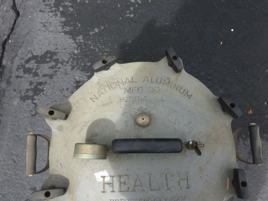 Vintage Health Pressure Cooker 30 QT.-A National Aluminum Mfg Co Peoria, Ill [Photo 4]