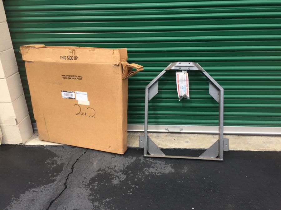 HTC Innovative Shop Solutions Metal Mobile Base Dolly Model HSO-152 New With Tags [Photo 4]