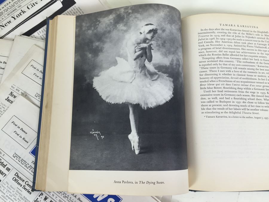 Signed Vera-Ellen Photograph, The Dance Book By John Martin, Merle Armitage Dance Memoranda Book, Artists Of The Dance Book By Lillian Moore And Dance News [Photo 15]