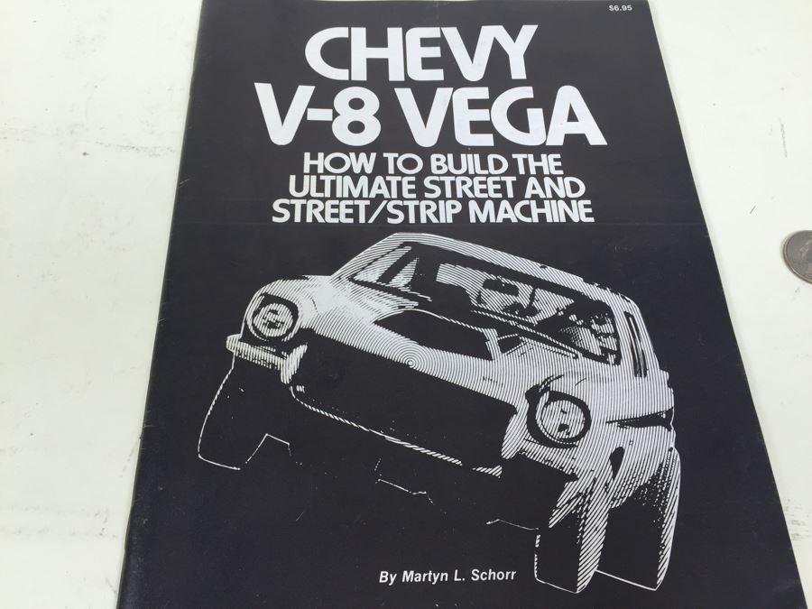 Chevy V-8 Vega How To Build The Ultimate Street And Street/Strip Machine By Martyn L. Schorr 1979 [Photo 4]