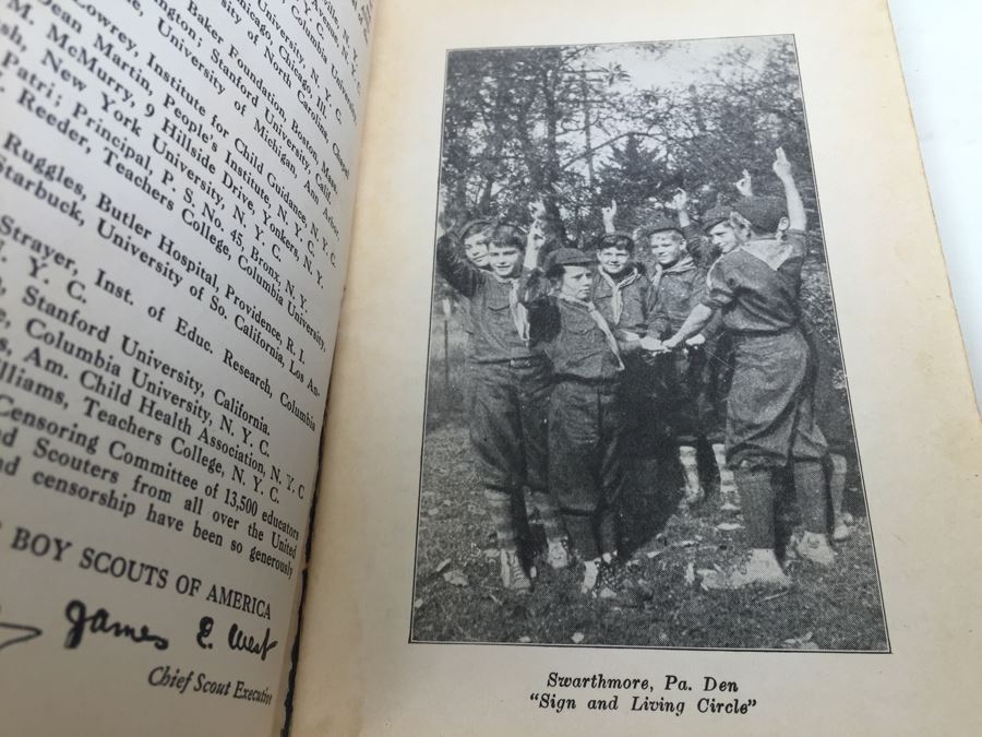 The Den Chief's Denbook Boy Scouts Of America 1937 And Patrol Leader's Program Notebook [Photo 7]