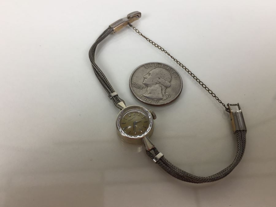 14K Gold MOVADO Women's Watch With Gold Filled Watch Band 9.9g [Photo 4]