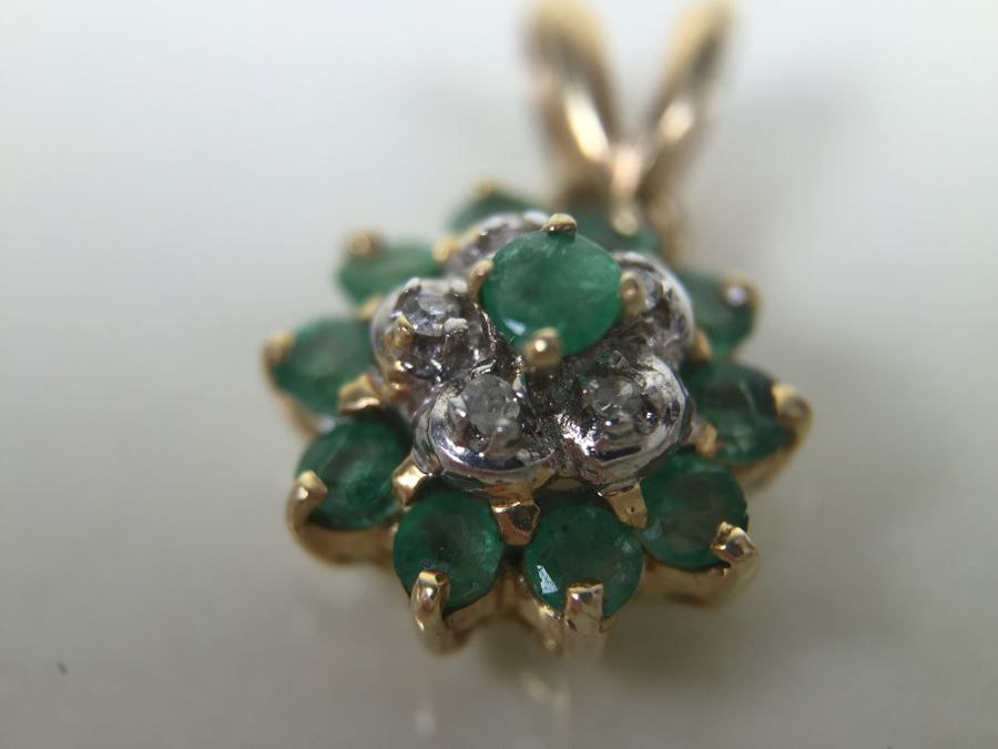 14K Gold Pendant With Diamonds And Green Stones 1.1g