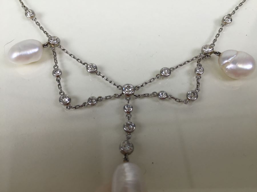 Stunning 18K Necklace With Diamonds And Pearls 8g