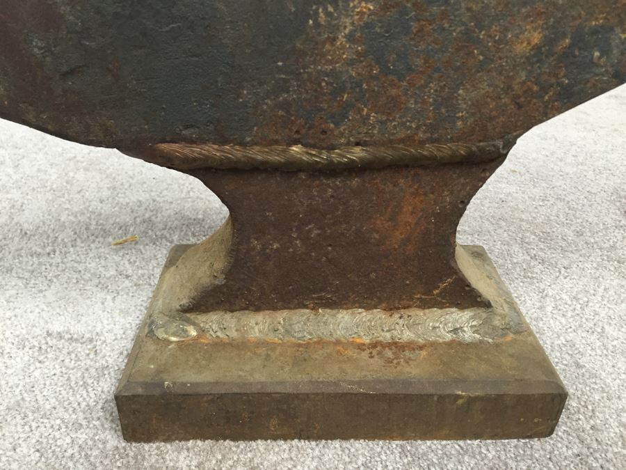 JUST ADDED - Vintage Blacksmith Anvil [Photo 5]