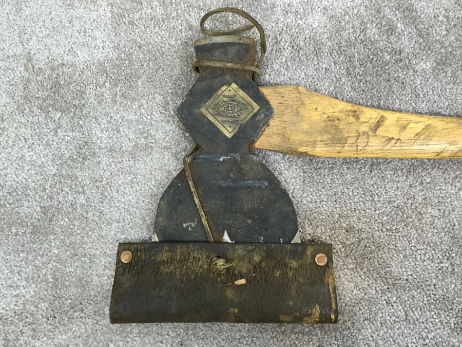 JUST ADDED - Vintage L. & I. J. White Co Axe Buffalo, NY With Protective Leather Blade Cover [Photo 6]