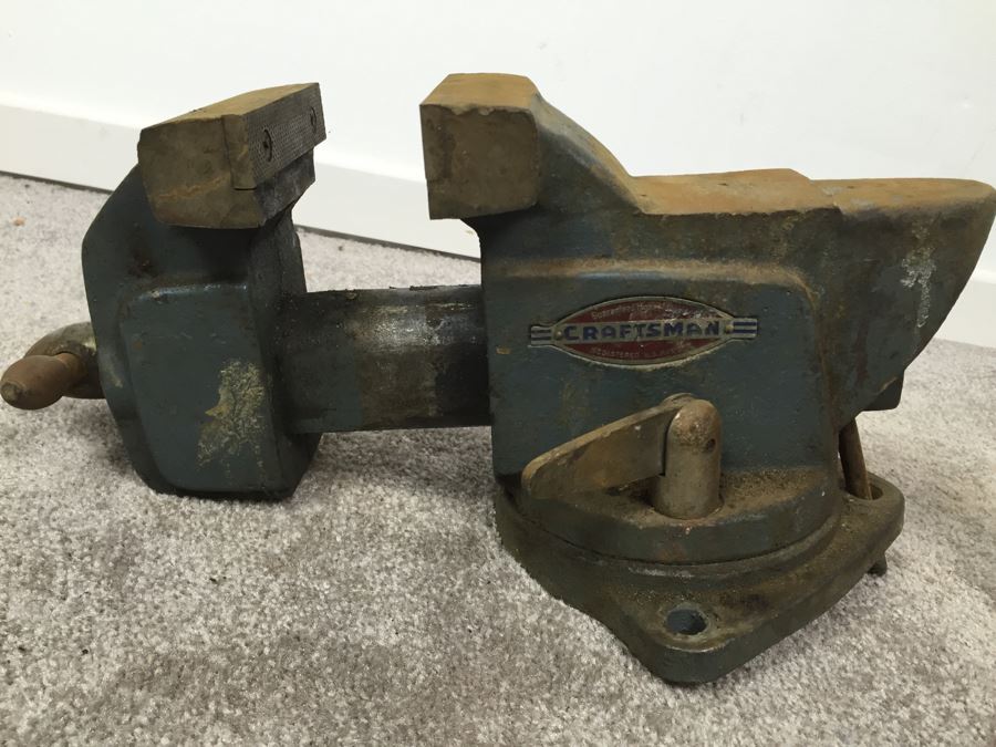 JUST ADDED - Vintage Craftsman Bench Vise [Photo 4]