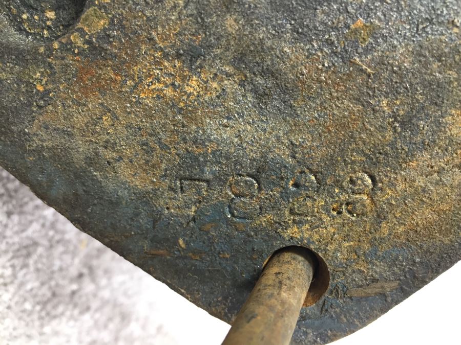 JUST ADDED - Vintage Craftsman Bench Vise [Photo 13]