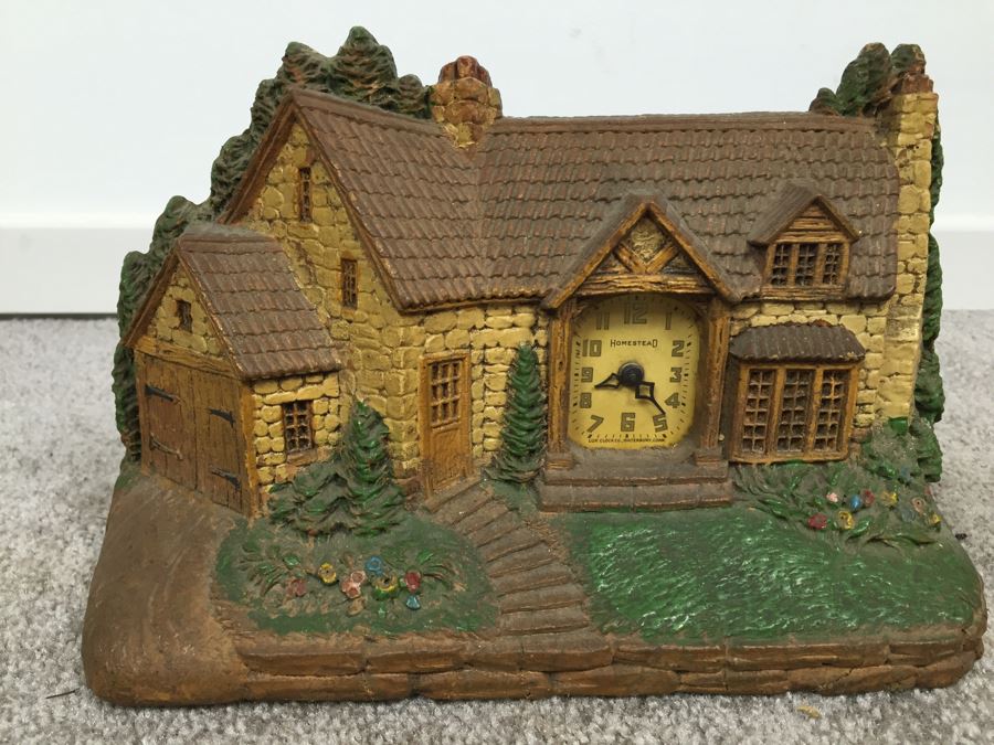 Vintage Clock Homestead By Lux Clock Co., Waterbury, Conn.