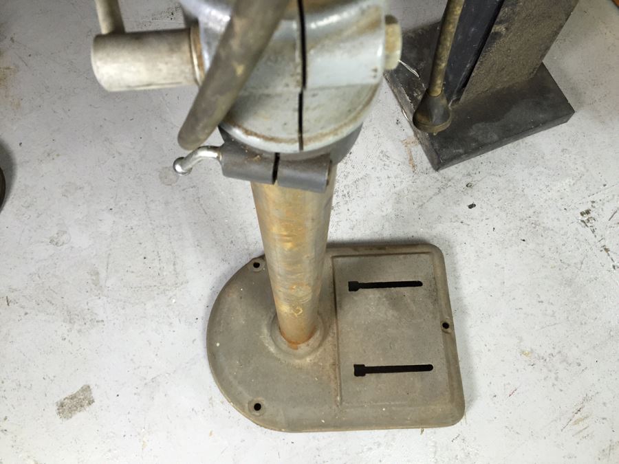 JUST ADDED  - Delta Milwaukee Industrial Drill Press Model No JD 62A610 CW Rockwell Manufacturing Company 1952 [Photo 8]