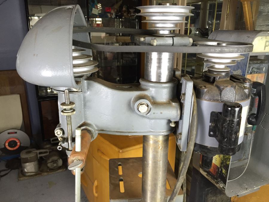 JUST ADDED  - Delta Milwaukee Industrial Drill Press Model No JD 62A610 CW Rockwell Manufacturing Company 1952 [Photo 7]