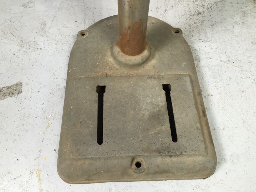 JUST ADDED  - Delta Milwaukee Industrial Drill Press Model No JD 62A610 CW Rockwell Manufacturing Company 1952 [Photo 17]