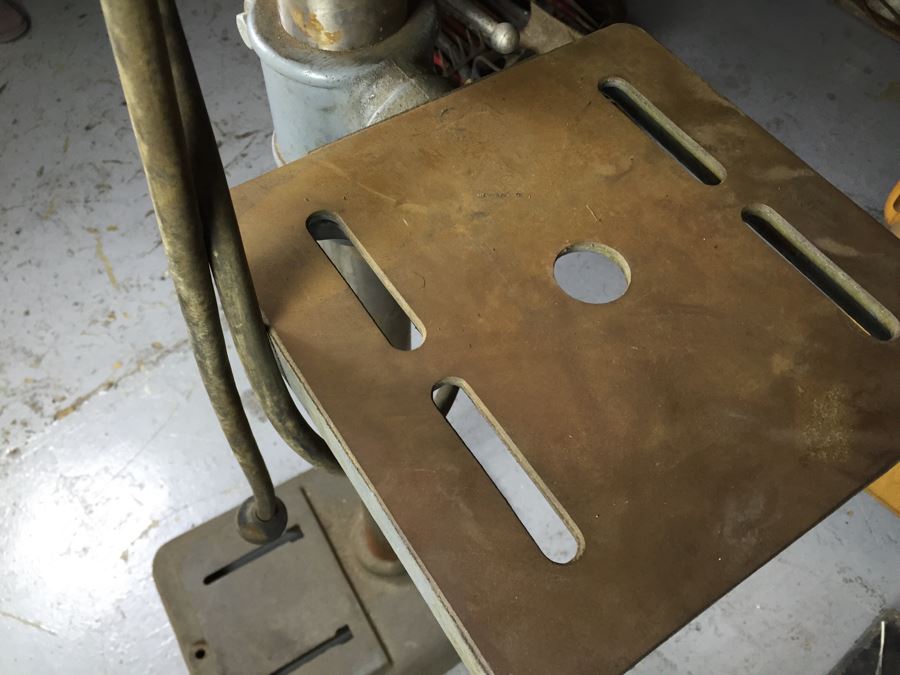 JUST ADDED  - Delta Milwaukee Industrial Drill Press Model No JD 62A610 CW Rockwell Manufacturing Company 1952 [Photo 16]