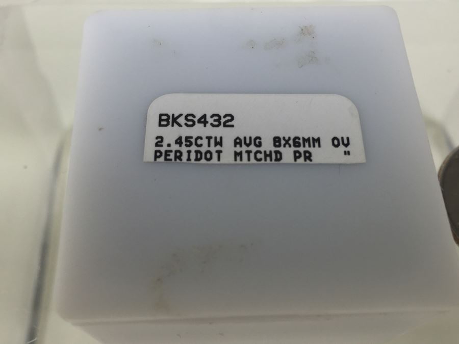 2.45CTW AVG Oval Peridot Matched Pair 8X6MM [Photo 3]