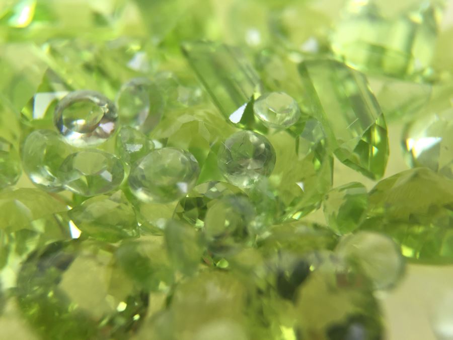 20.00CTW Assorted Peridot Gemstones [Photo 13]
