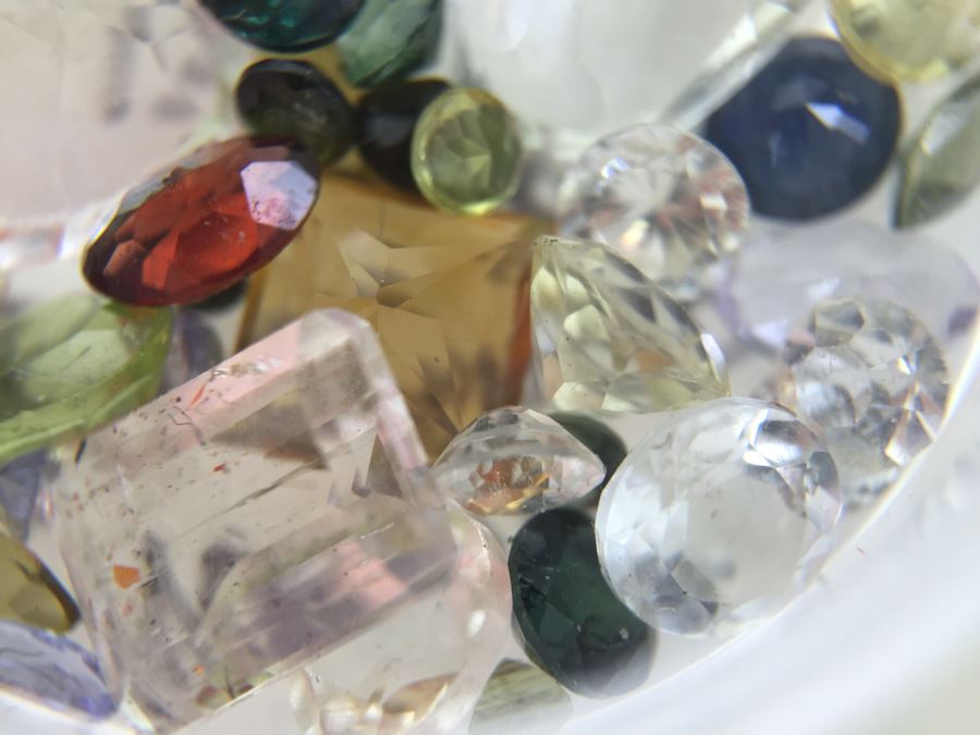 17.30CT Assorted Gemstones [Photo 25]