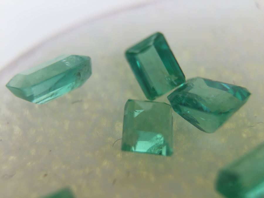 2.80CT Columbian Emerald Gemstones Assorted [Photo 10]