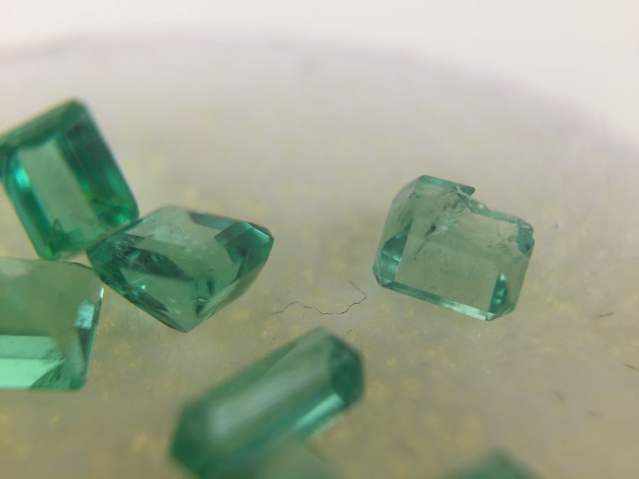 2.80CT Columbian Emerald Gemstones Assorted [Photo 12]