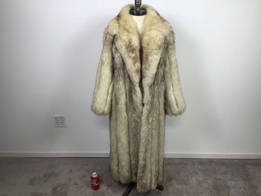 Vintage Full Length Fur Fox Coat By Saga Fox Size S [Photo 1]