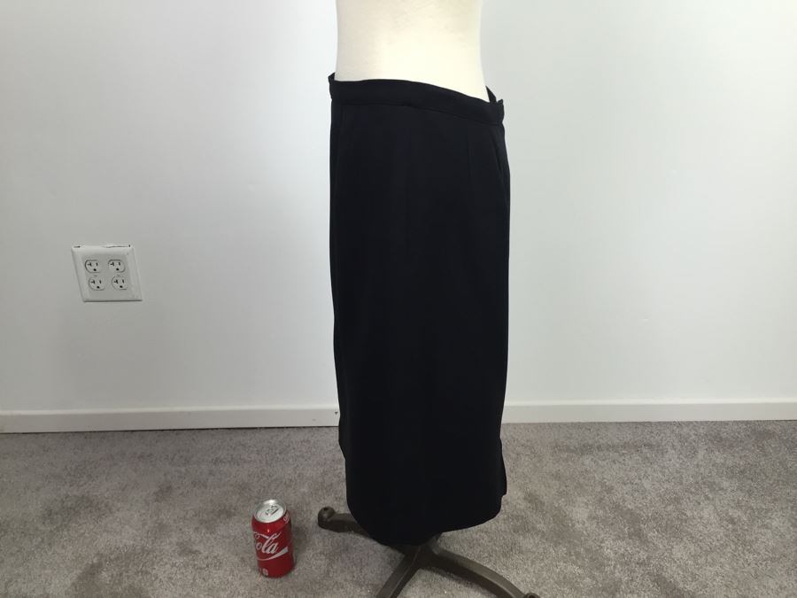 Women's Black Jacket And Skirt Outfit [Photo 10]