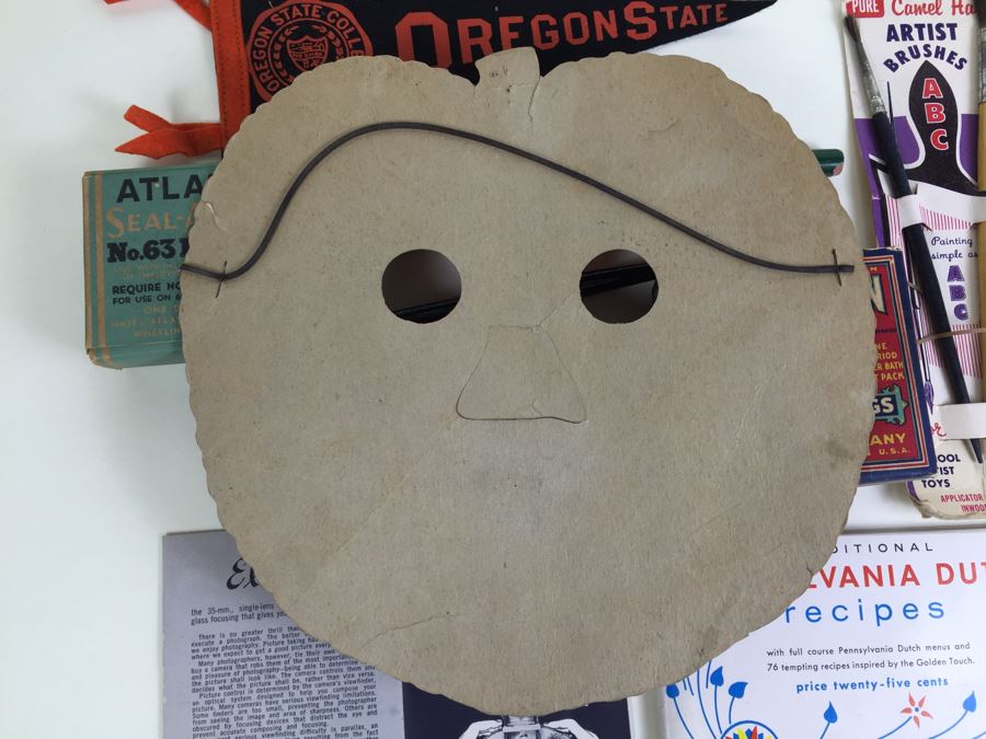 Vintage Oregon State Penant, Halloween Decorations, Old Office Supplies [Photo 21]