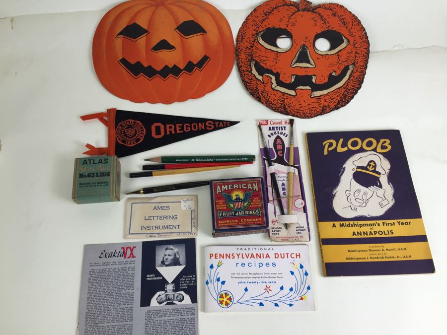 Vintage Oregon State Penant, Halloween Decorations, Old Office Supplies [Photo 1]