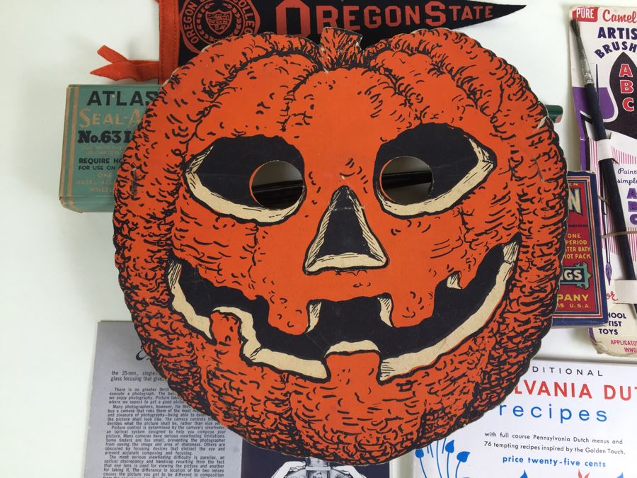 Vintage Oregon State Penant, Halloween Decorations, Old Office Supplies [Photo 3]