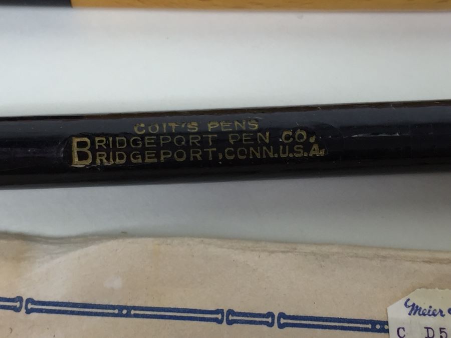 Vintage Oregon State Penant, Halloween Decorations, Old Office Supplies [Photo 13]