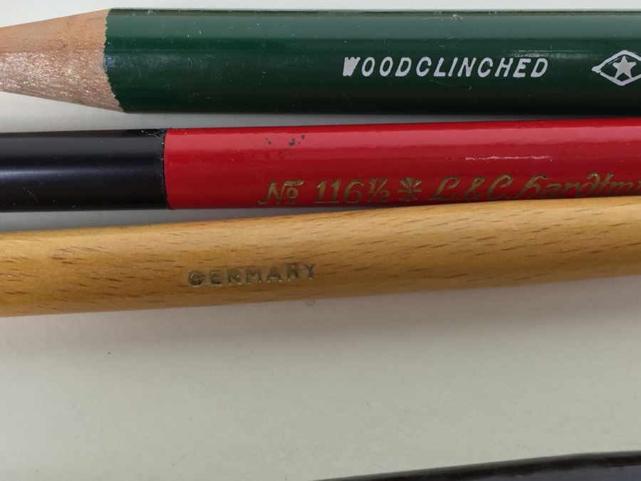 Vintage Oregon State Penant, Halloween Decorations, Old Office Supplies [Photo 16]