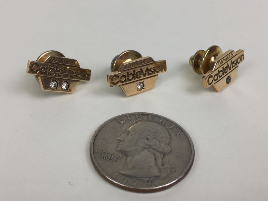 JUST ADDED - Vintage Daniels CableVision Pins 10K Gold 5.6g [Photo 1]