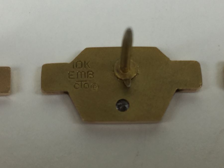 JUST ADDED - Vintage Daniels CableVision Pins 10K Gold 5.6g [Photo 7]