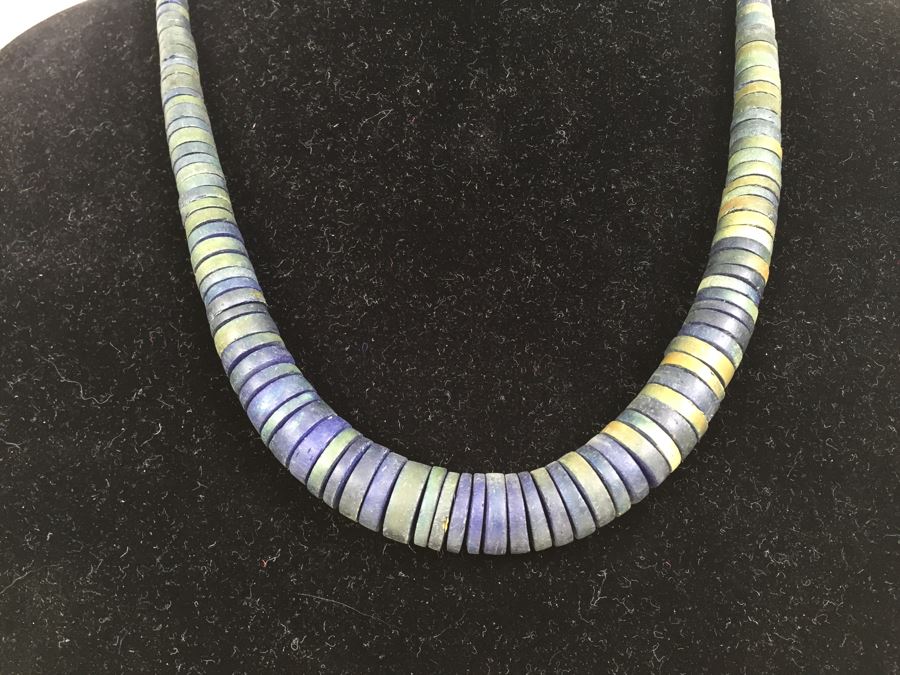 JUST ADDED - Set Of 3 Necklaces [Photo 8]
