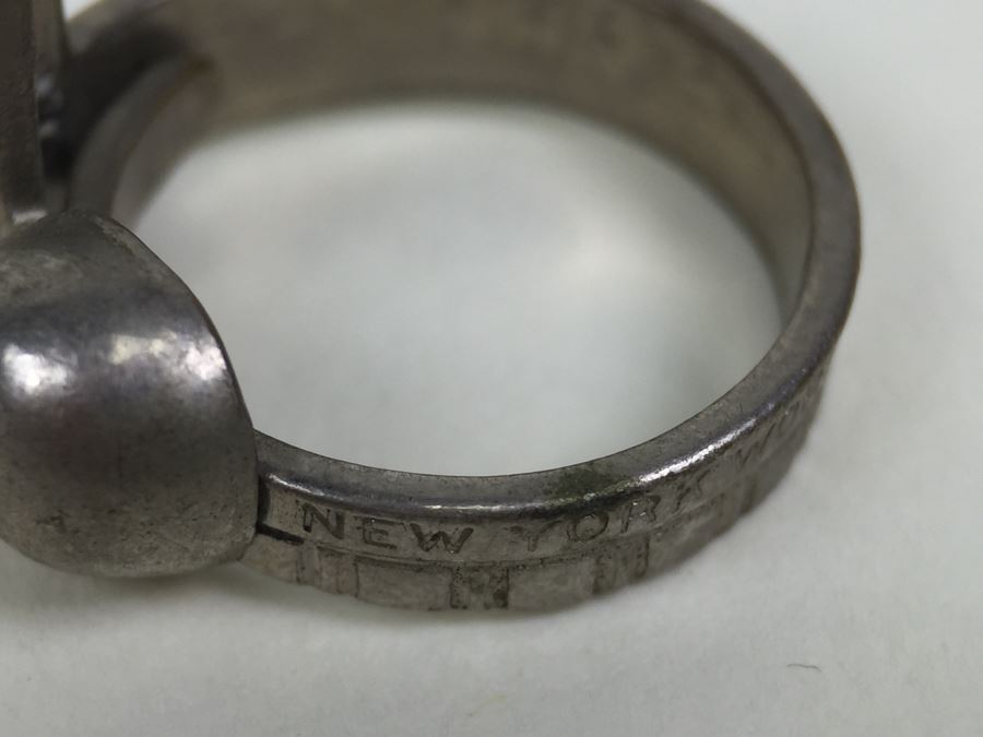 JUST ADDED - Vintage 1939 New York World's Fair Ring [Photo 6]