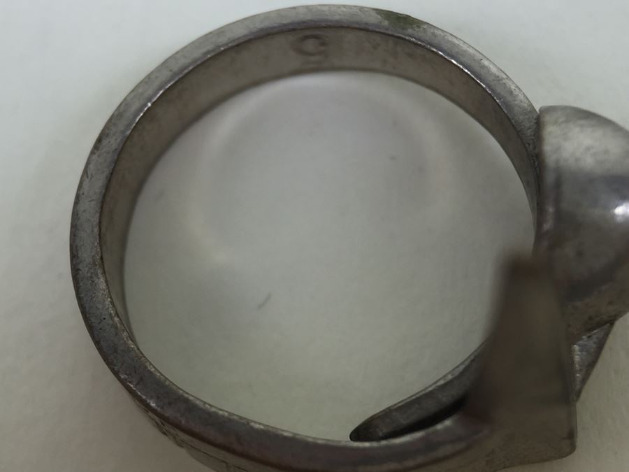 JUST ADDED - Vintage 1939 New York World's Fair Ring [Photo 10]