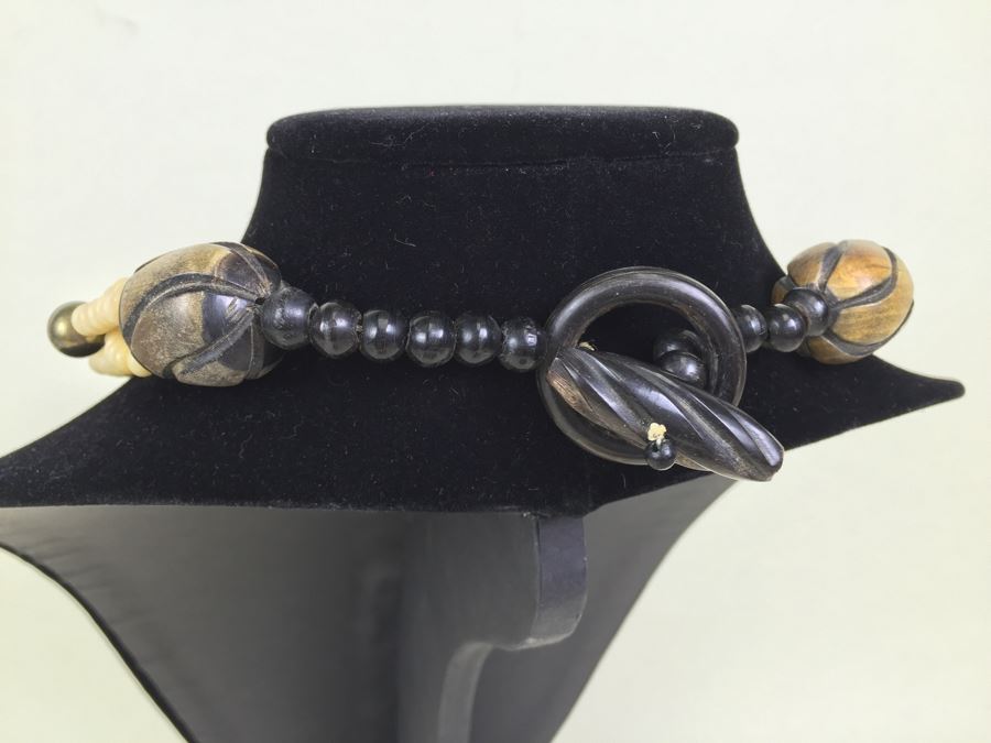 JUST ADDED - Set Of 3 Vintage Ethnic Tribal Necklaces [Photo 28]