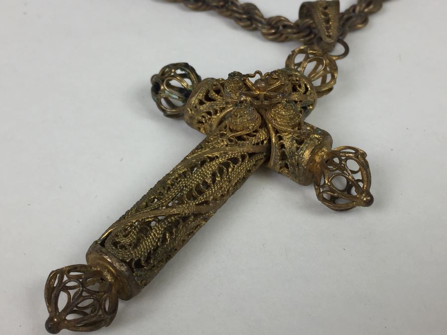JUST ADDED - Vintage Gold Filigree Cross Necklace [Photo 3]