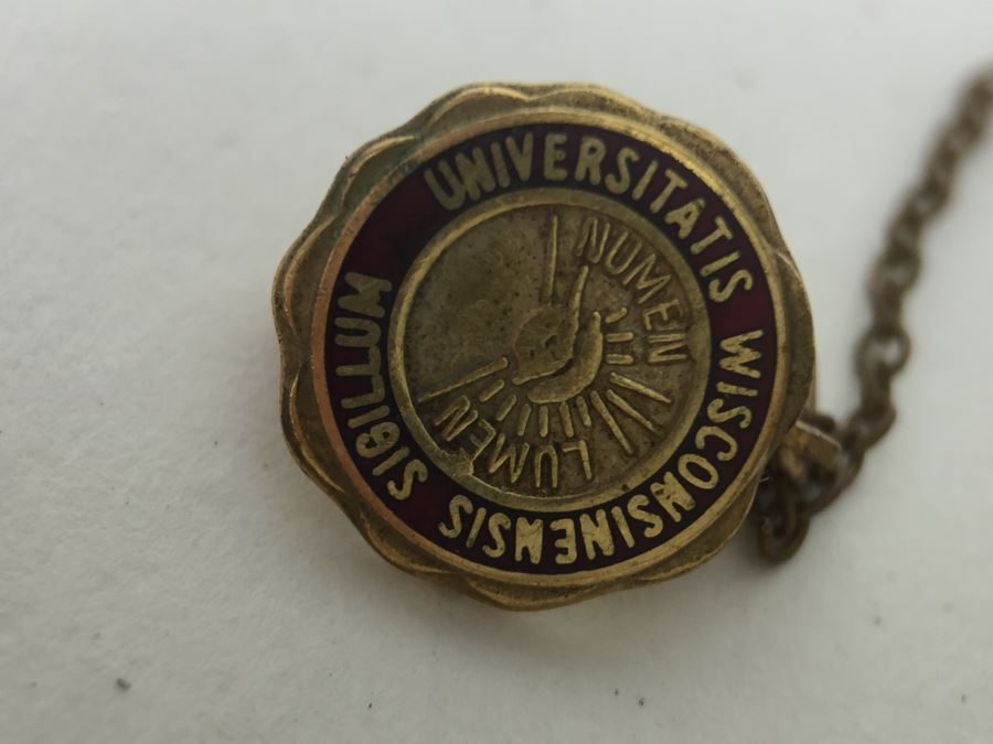JUST ADDED - Vintage University Of Wisconsin Badger Pin [Photo 3]