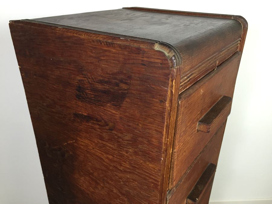 Vintage 5-Drawer Dresser Lingerie Chest [Photo 12]