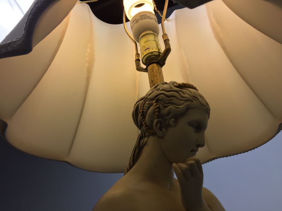 Large Stunning White And Gold Woman Table Lamp [Photo 15]