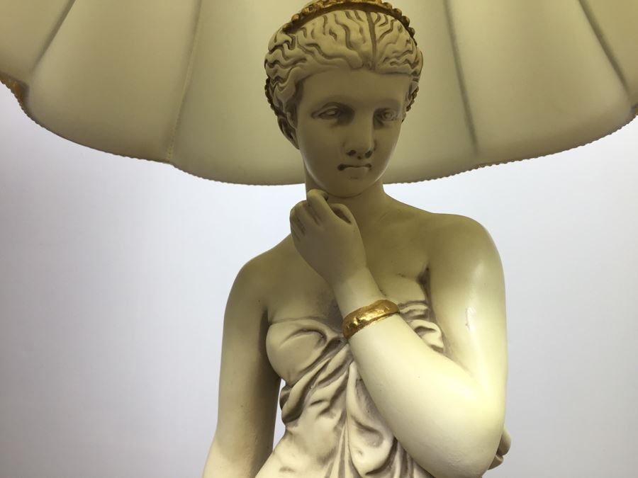 Large Stunning White And Gold Woman Table Lamp [Photo 5]