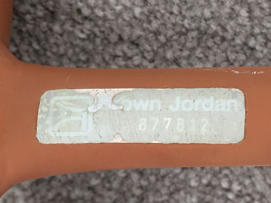 Vintage Brown Jordan Outdoor Round Side Table [Photo 3]