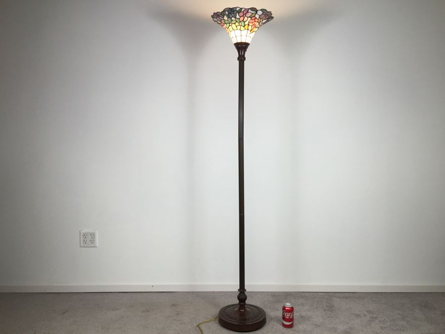 Contemporary Stained Glass Floor Lamp [Photo 1]