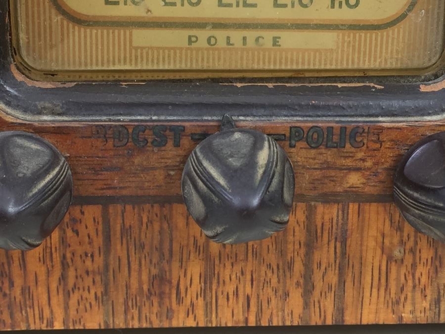 Vintage Art Deco Philco Wooden Tube Police Radio - May Need Servicing And Rewiring [Photo 9]